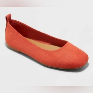 New Women's Universal Thread Rust Blanca Flats